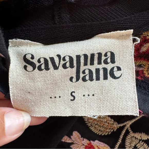 Savanna Jane Floral Embroidered Black Hooded Pullover Kangaroo Pockets Size S - Picture 8 of 10